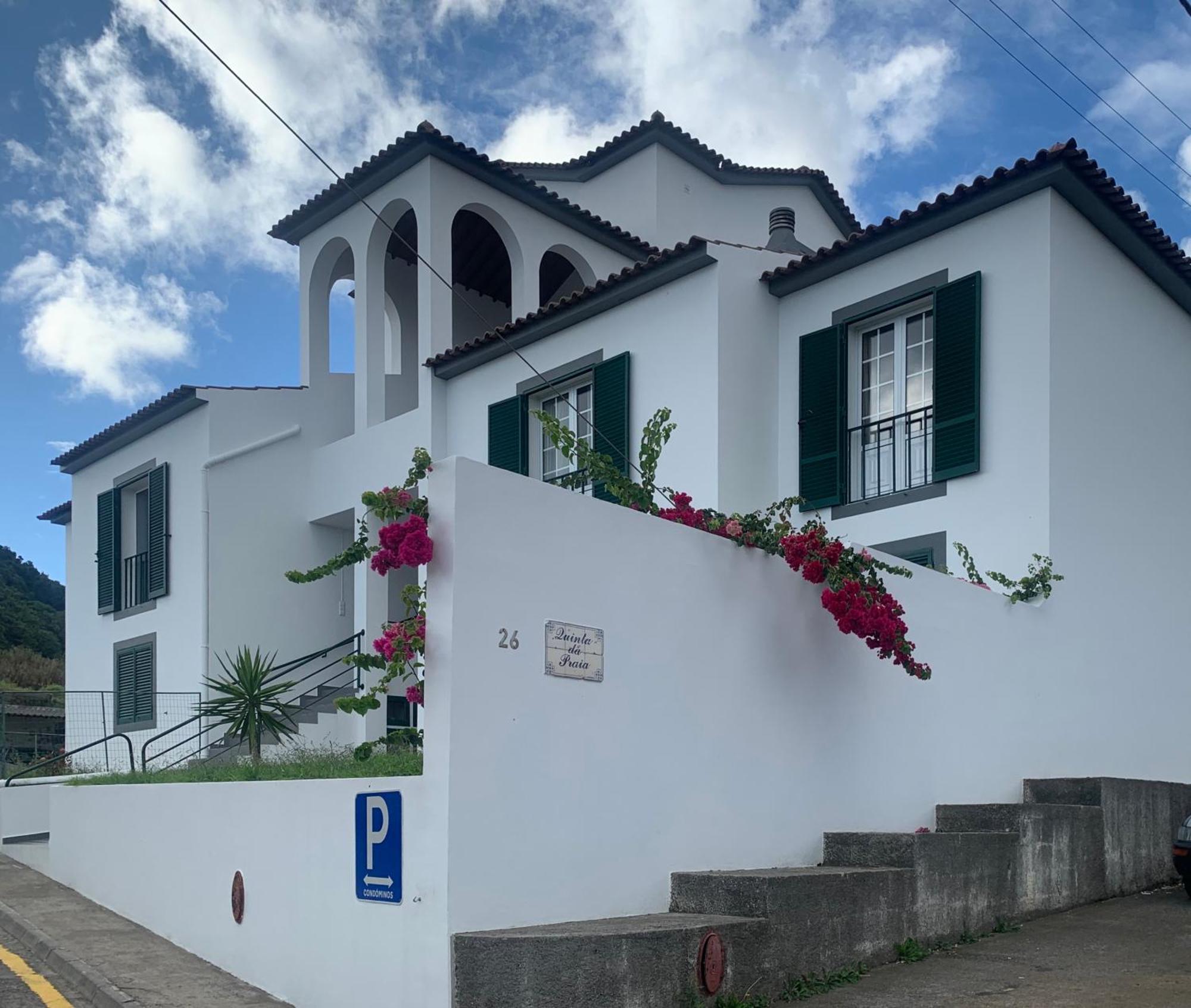 Azor Beach Lodge Ponta Delgada Esterno foto